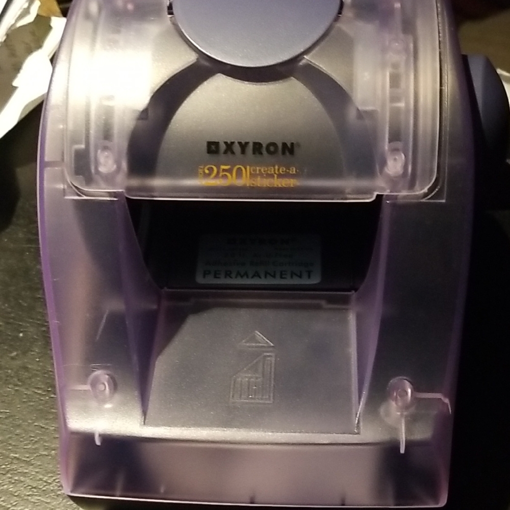 Xyron 250 Create-a-Sticker Machine